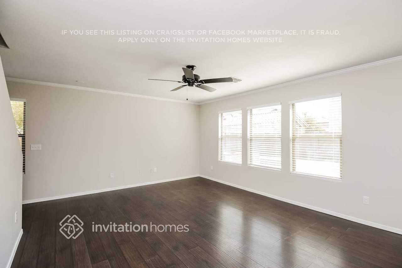 3642 E Constitution Dr - Photo 2 of 16