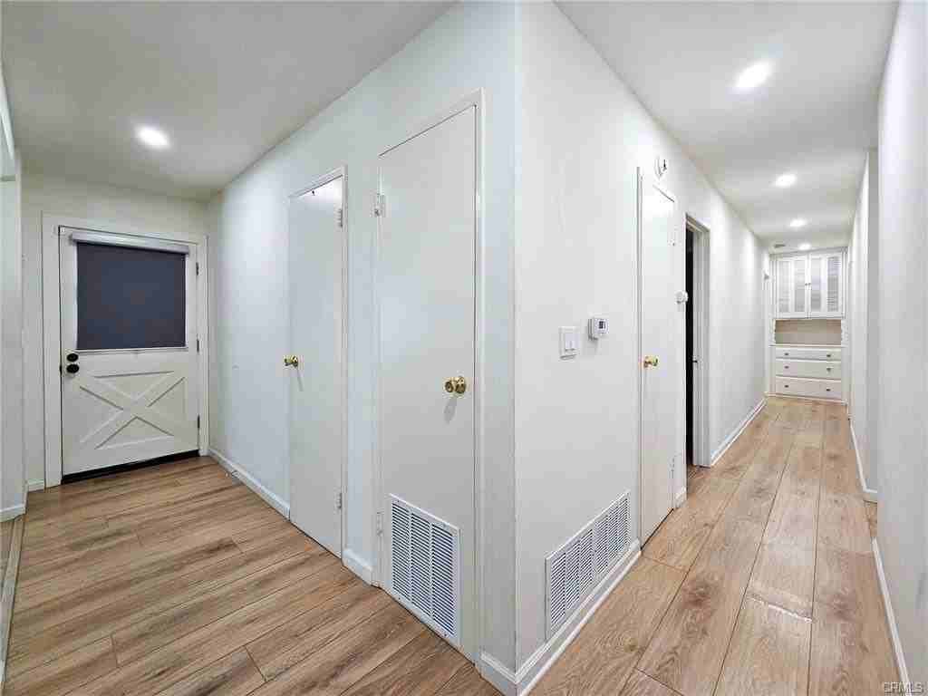 16001 Malden St - Photo 3 of 8