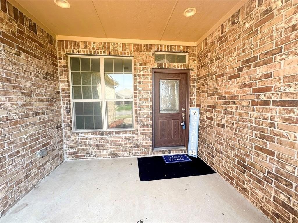 313 Valley Drive - Photo 5 of 40