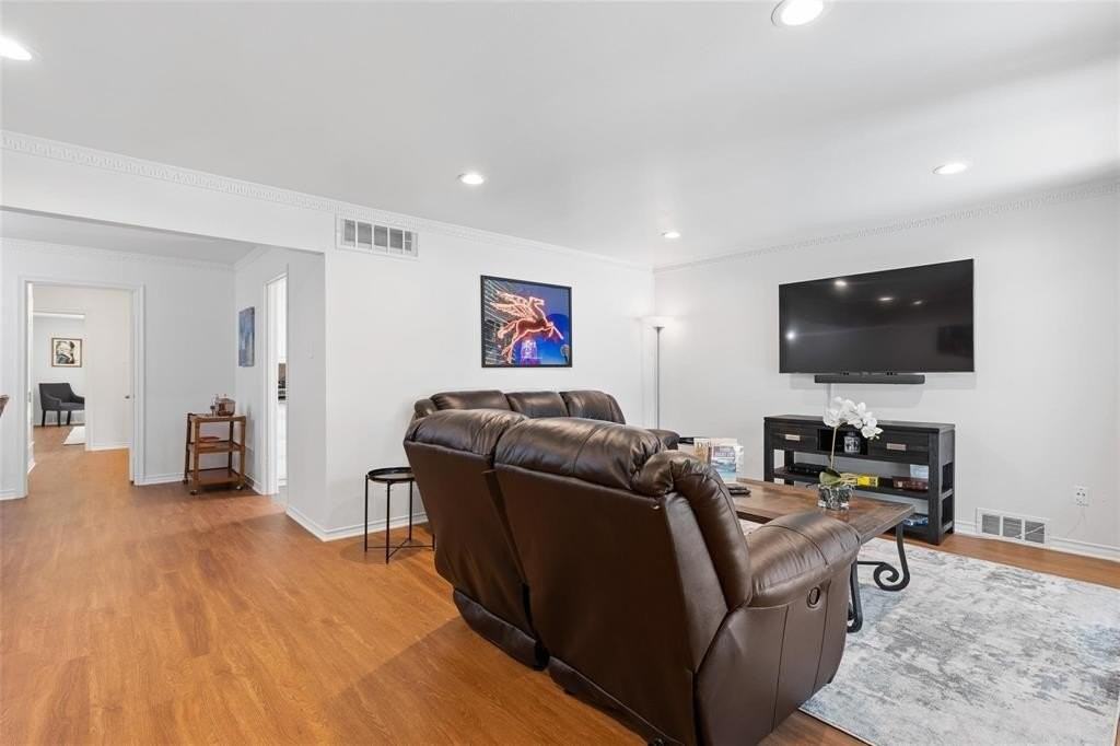 3547 Northwest Pkwy - Photo 3 of 18