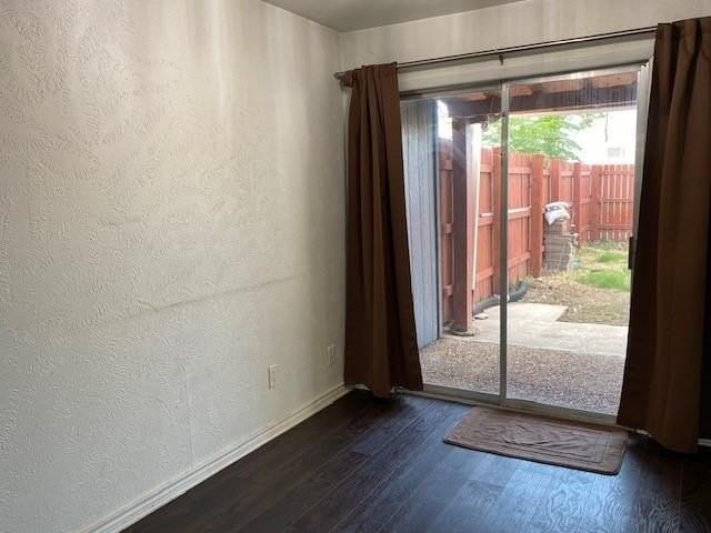 2315 Jimmydee Dr - Photo 6 of 14