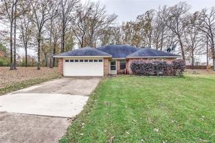349 Angie Cir - Photo 1 of 1