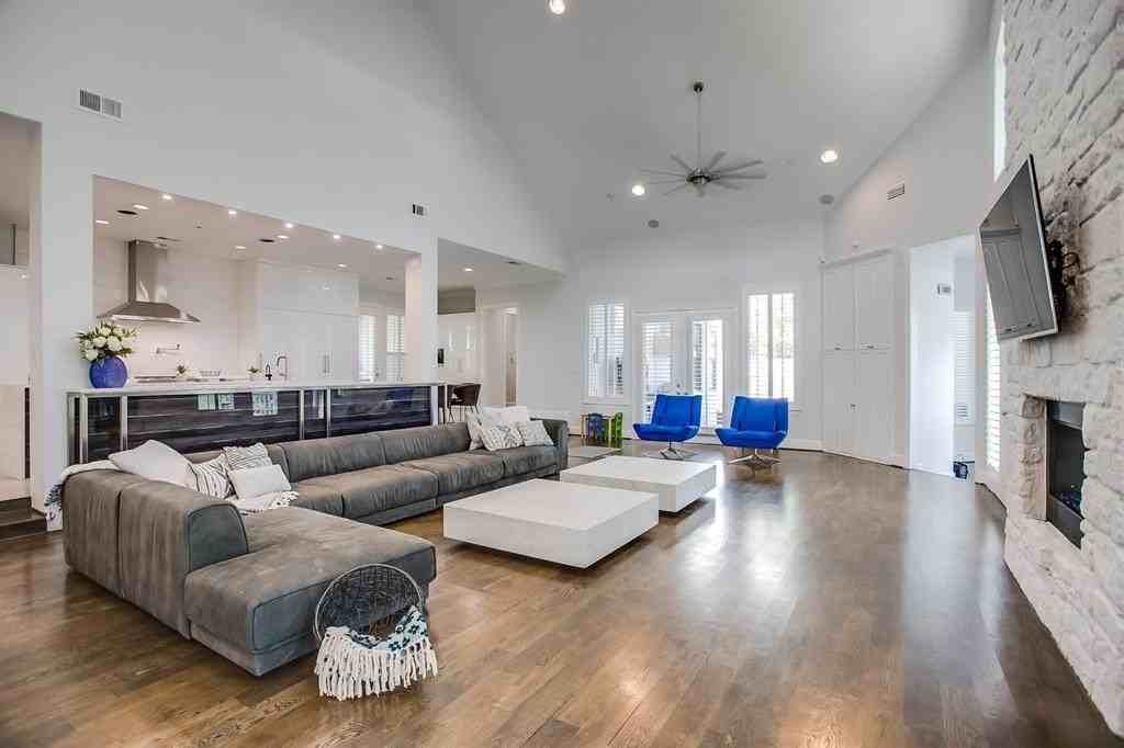 6319 Turner Way - Photo 3 of 40