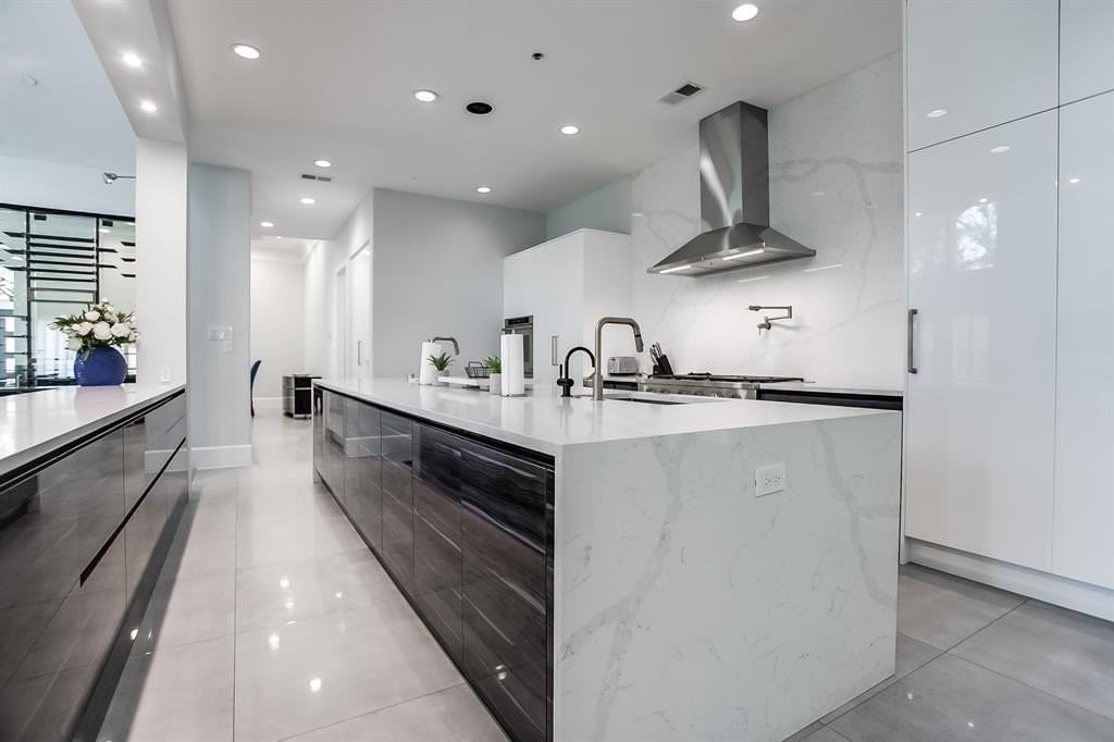 6319 Turner Way - Photo 5 of 40