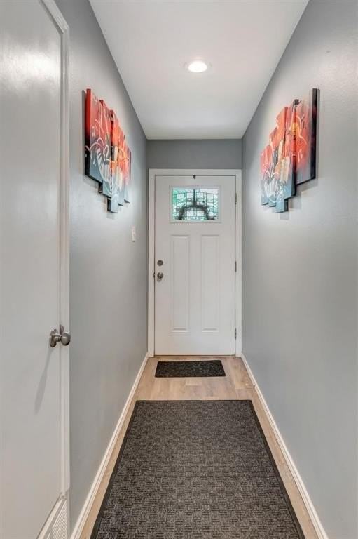 5913 Cathy Court - Photo 6 of 28