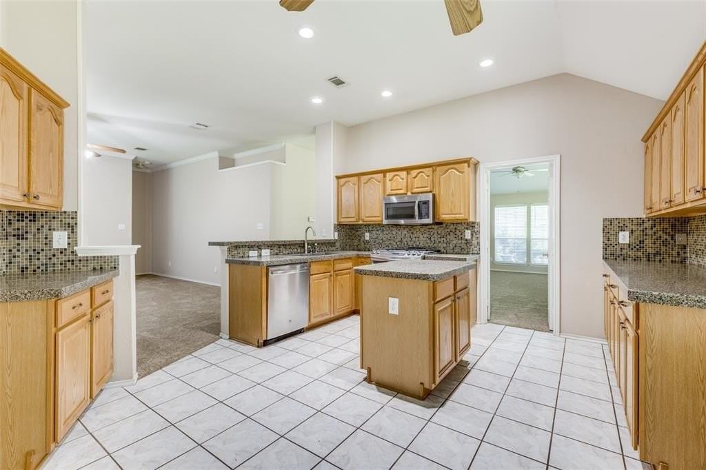 2603 Tourette Ct - Photo 5 of 16