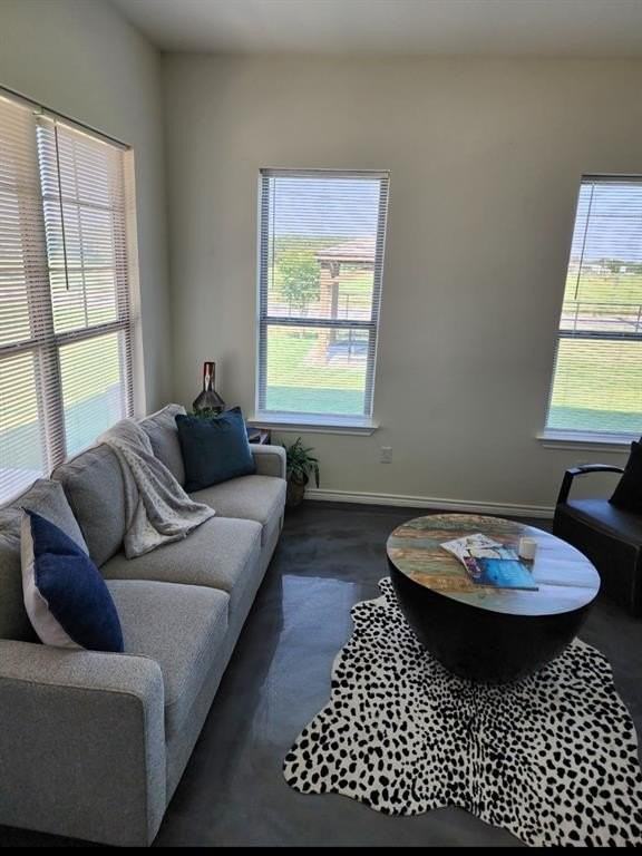 104 Perch Dr - Photo 4 of 15