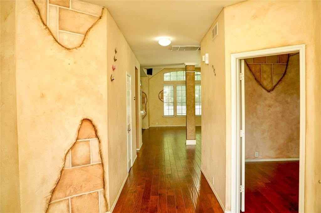 6018 Blue Oak Dr - Photo 2 of 27