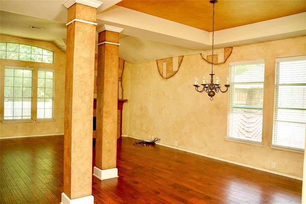 6018 Blue Oak Dr - Photo 7 of 27