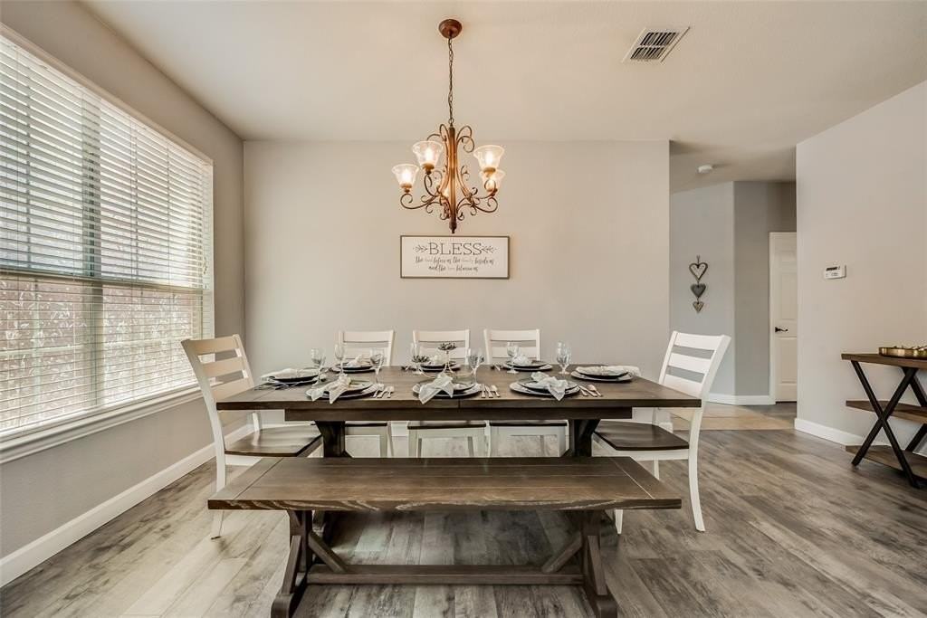 2925 Clear Creek Dr - Photo 4 of 17