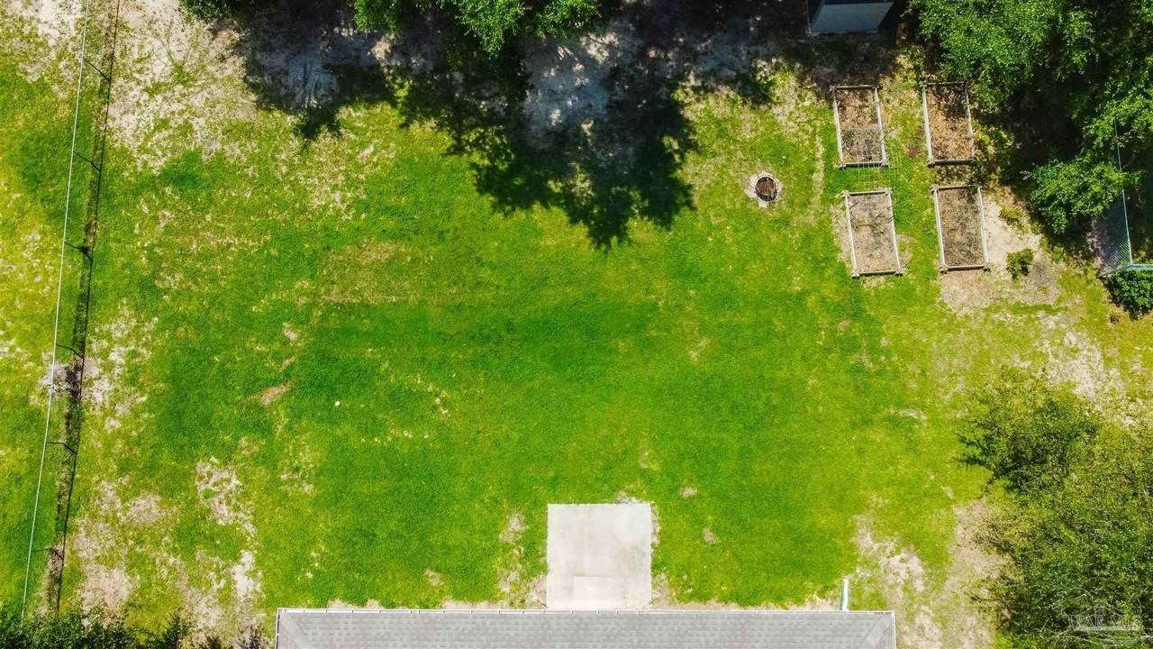 3328 Broadview Cir - Photo 4 of 45