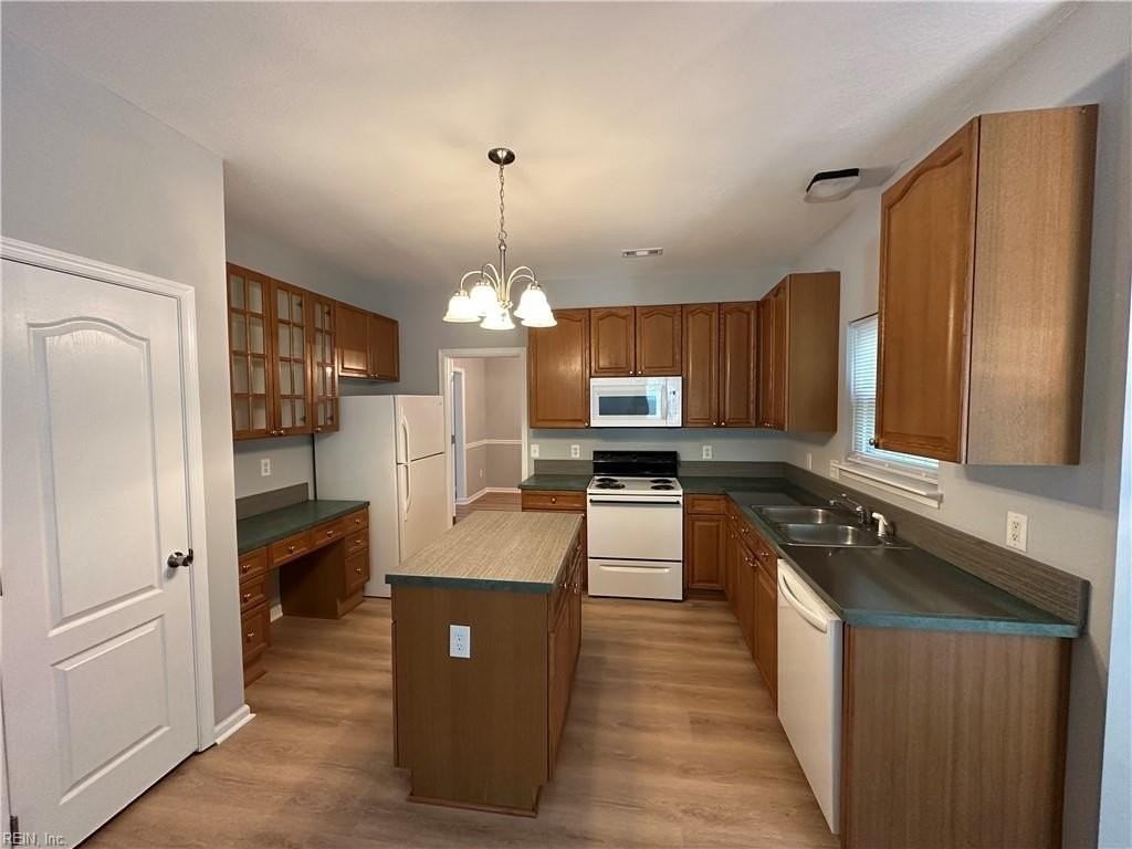 4706 Feldspar Quay - Photo 7 of 22