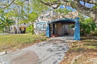 310 Columbia Dr - Photo 1 of 1