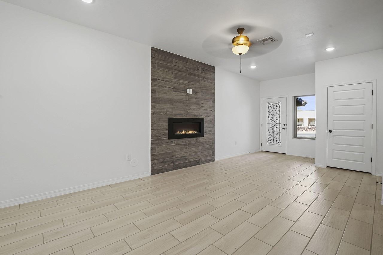 6315 Escondido Dr - Photo 5 of 18