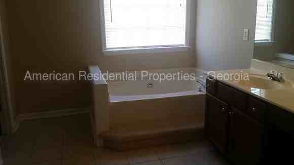 2208 Sprucewood Dr NW - Photo 3 of 22