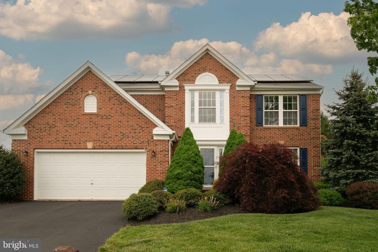 10955 Southcoate Village Dr - Photo 2 of 47