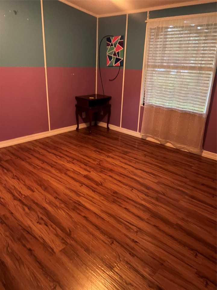 2303 Beckman Dr - Photo 6 of 7