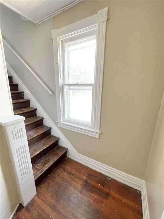 811 Carlisle St #2 - Photo 2 of 25