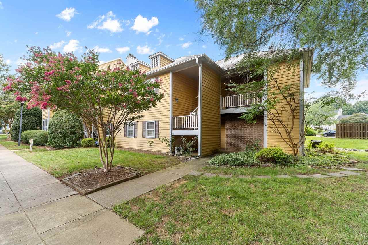 3224 Selwyn Farms Lane #8 - Photo 3 of 27