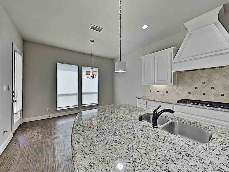 7017 Benjamin Way - Photo 5 of 24