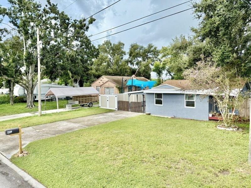 4528 70th St N - Photo 5 of 50
