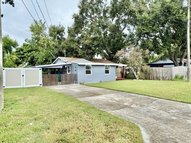 4528 70th St N - Photo 6 of 50