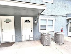 813 N Pleasant St #E - Photo 1 of 1