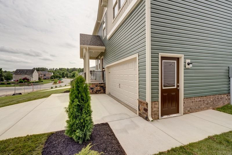 304 Northfield Heights Ln - Photo 5 of 31