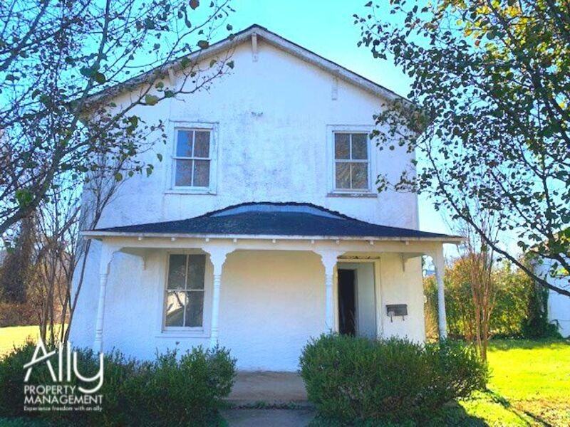 108 Lankford Ave - Photo 2 of 27