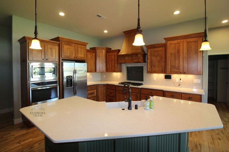 2112 Meritage Ave - Photo 2 of 13