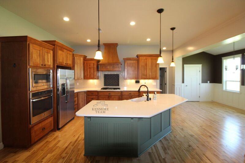 2112 Meritage Ave - Photo 3 of 13