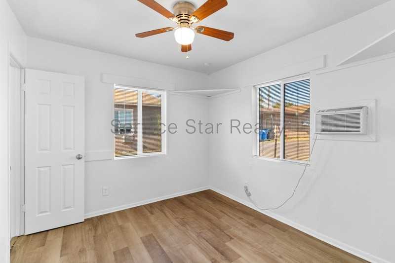 1926 N 26th Pl #B - Photo 4 of 12