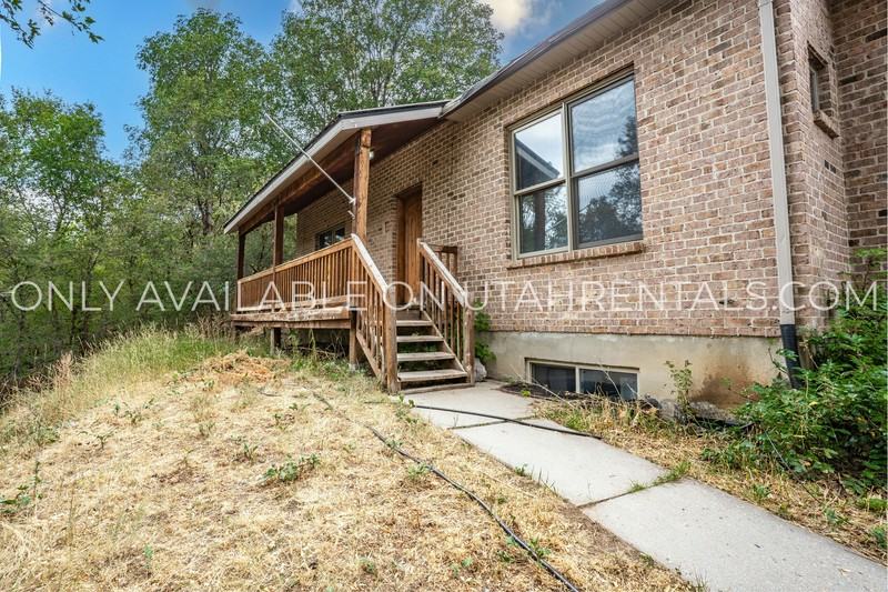 950 S Settlement Dr - Photo 3 of 39