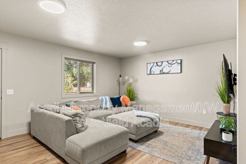 1430 S 4th Ave #1 - Photo 7 of 50