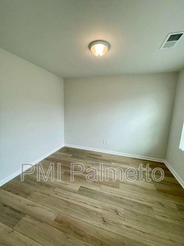 314 Bangalore Way - Photo 3 of 28