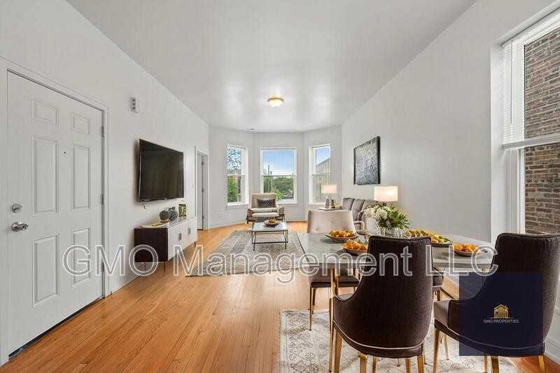 4230 W Adams St #2 - Photo 5 of 36