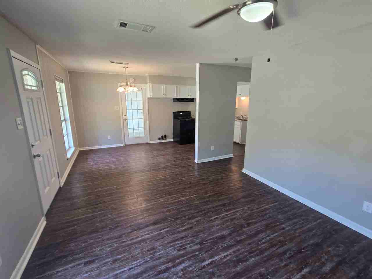 1011 Ferrell Dr - Photo 3 of 13