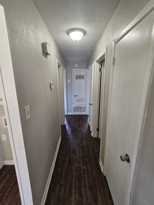 1011 Ferrell Dr - Photo 5 of 13