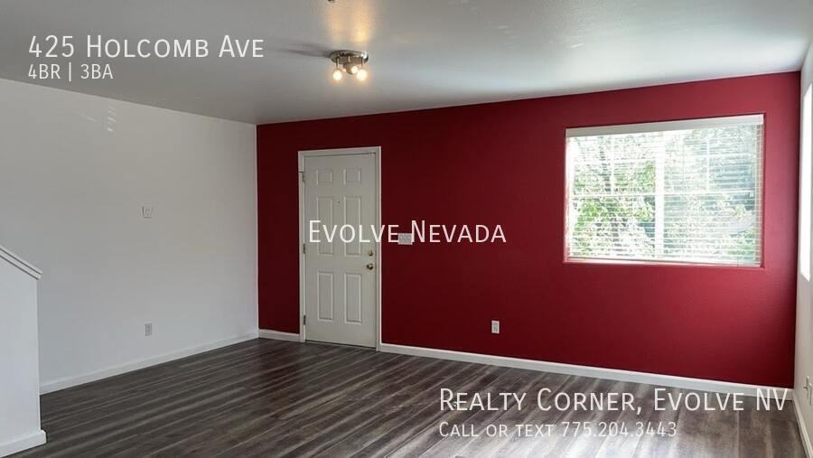 425 Holcomb Ave - Photo 3 of 24