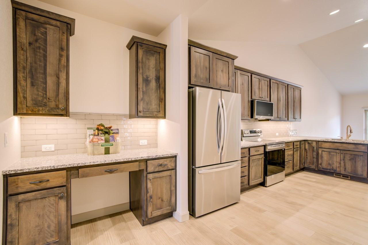 518 Brecken Ct - Photo 3 of 15