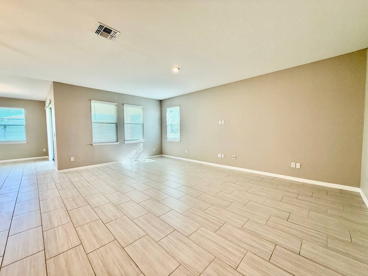 34329 Evergreen Hill Ct - Photo 5 of 43