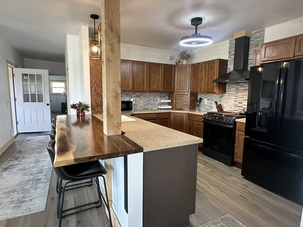 385 Main St #NA - Photo 3 of 16