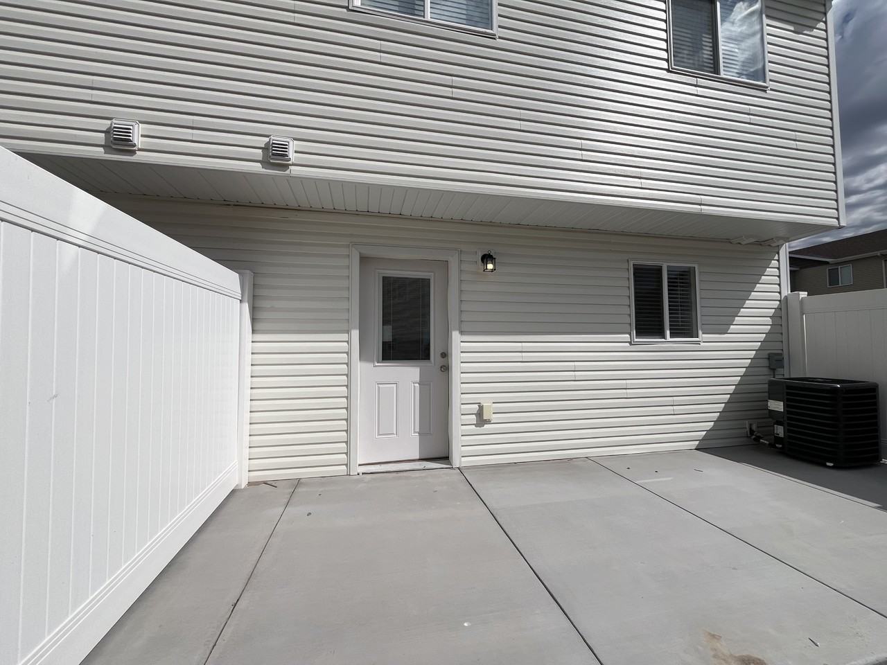 2015 Lawrence Ln #1701 - Photo 2 of 27
