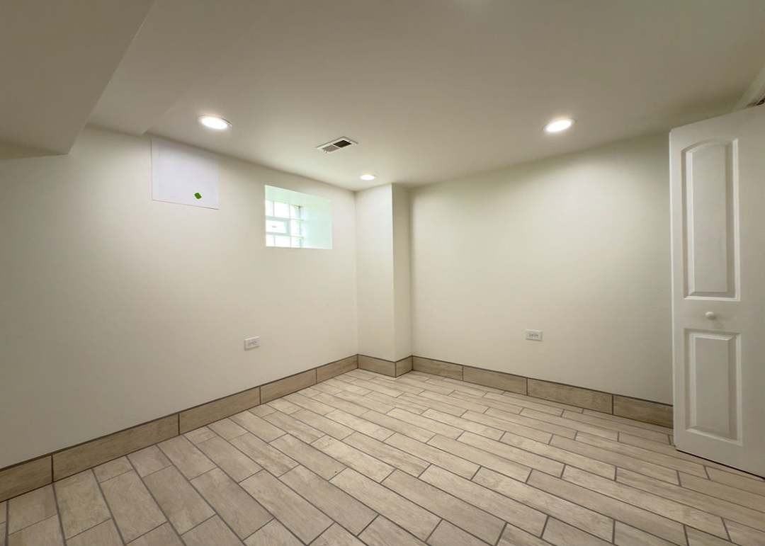 10557 South Corliss Avenue #1 - Photo 3 of 7