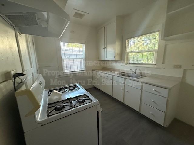 515 E 2nd St - Photo 3 of 9