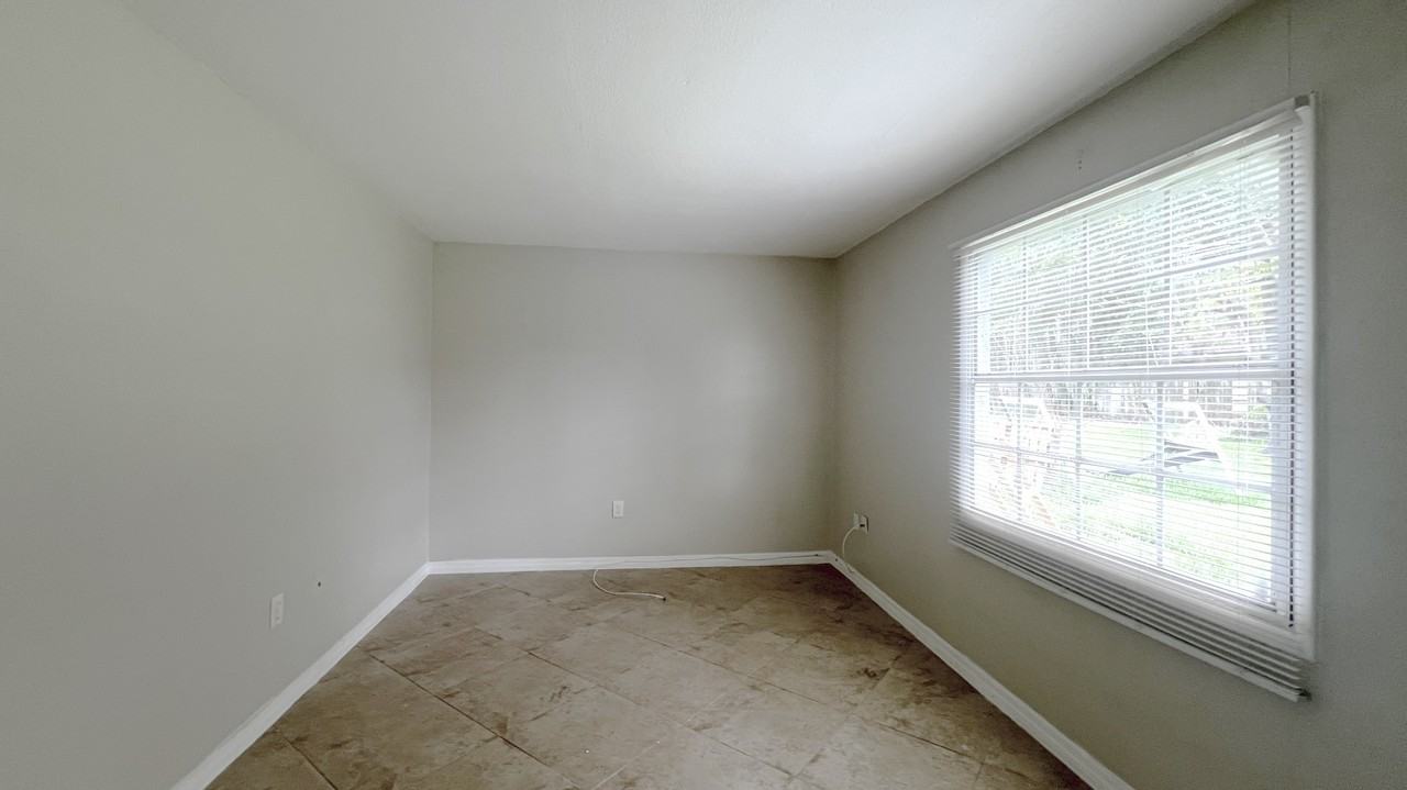 11600 Mendel Drive - Photo 5 of 6