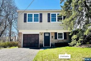 featured image of 100 E Hunter Ave