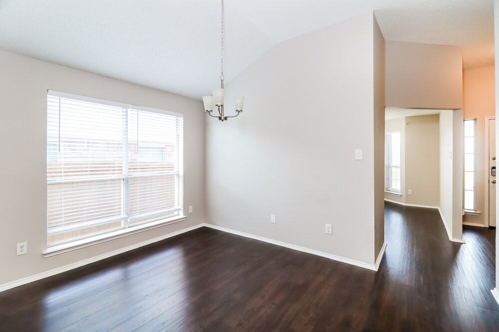 2521 Nogales Dr - Photo 7 of 16