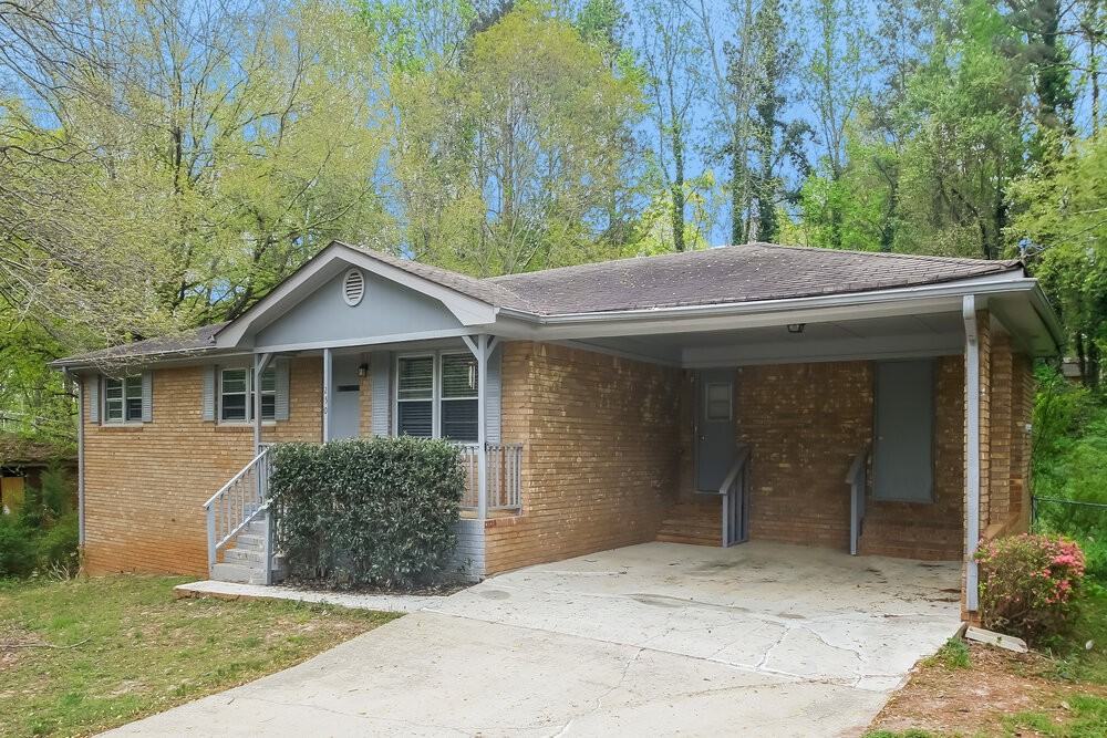 250 Spanish Trails Way - Photo 4 of 17