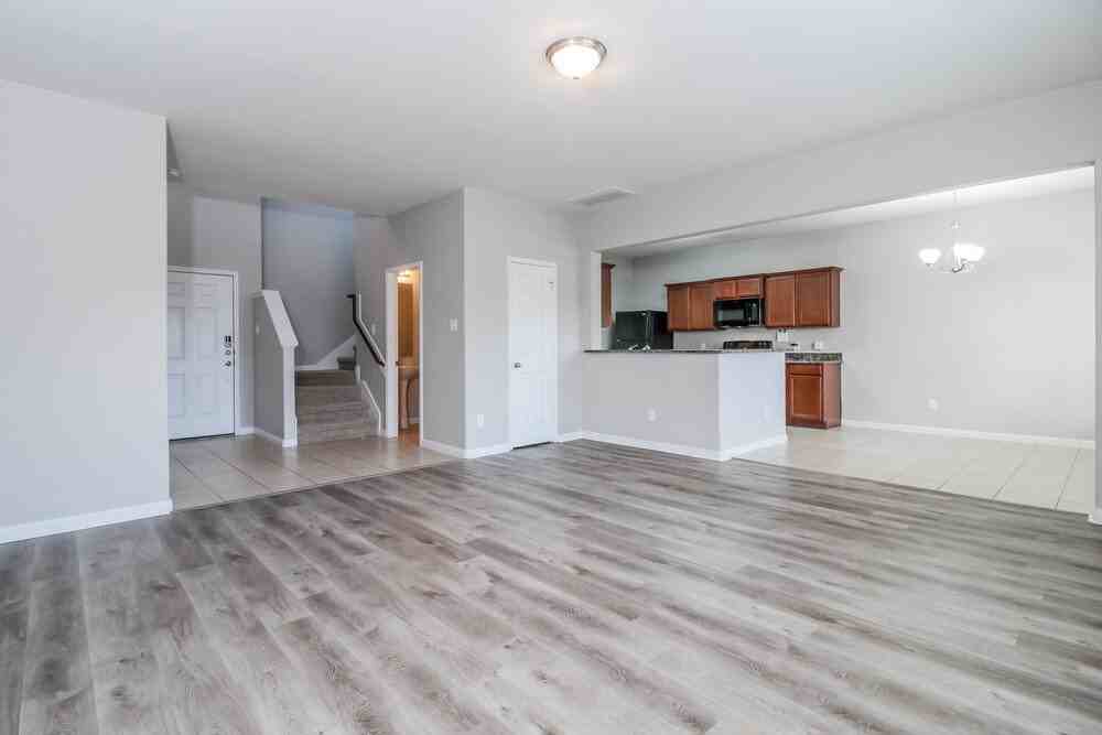 309 Meadow View Ln - Photo 5 of 17